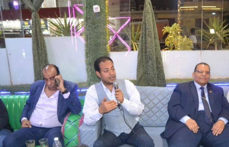 «عضو تحالف الأحزاب» يدعو للوقوف معا خلف الدولة