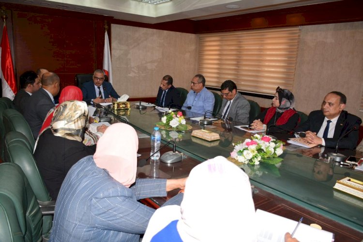 "الفقي" يرأس الاجتماع الاقليمي للسكان