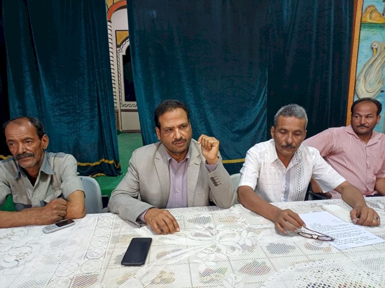 اجتماع تنسيقي بتعليم ابوتشت لحصر العجز والزيادة في صفوف المعلمين 