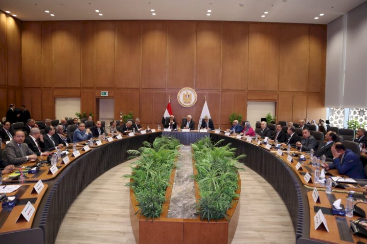 د.عصام فرحات يشهد اجتماع المجلس الأعلى للجامعات برئاسة وزير التعليم العالي