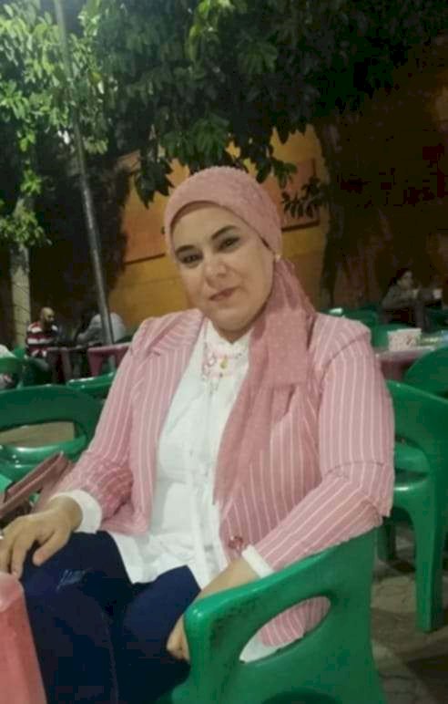 الوردة الحمراء بقلم فريدة الحسيني