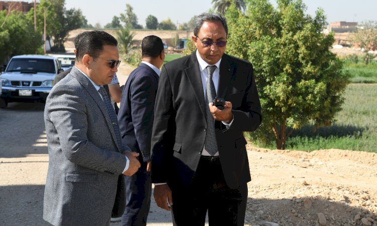 محافظ قنا الجديد يبدأ مهام عمله برصد حالات تعدى على الرقعة الزراعية