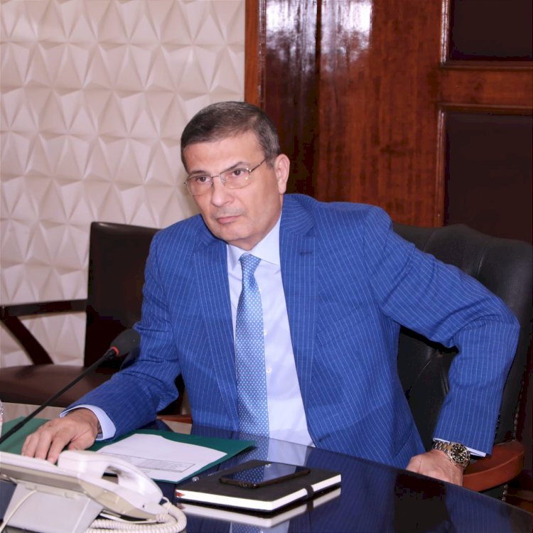 "فاروق"يجتمع بقيادات الهيئة العامة للاصلاح الزراعي