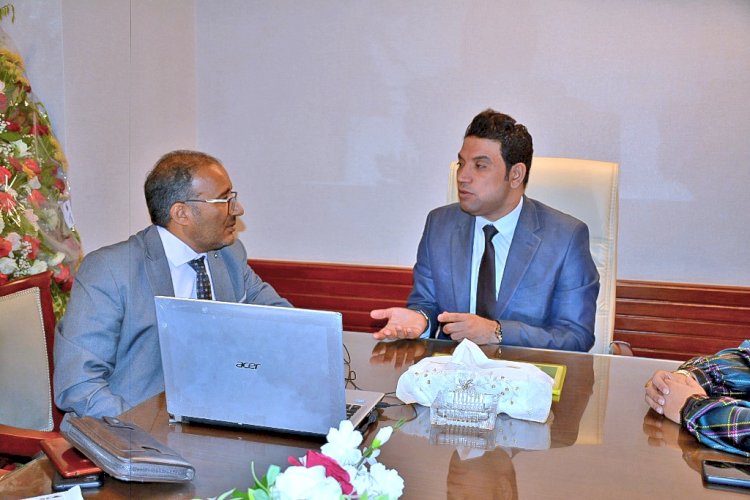 "عبدالهادي" يبحث نواتج تطهير الترع بسوهاج