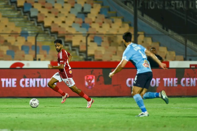 الأهلي يفوز على بيراميدز ويزحف نحو صدارة الدورى المصرى الممتاز لكرة القدم