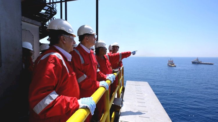 زيارات ميدانية لوزير البترول لمواقع العمل بالسويس