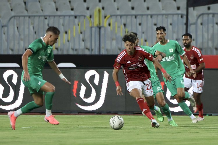 الأهلي  يفوز على المصري البورسعيدى ويتصدر الدورى المصرى الممتاز