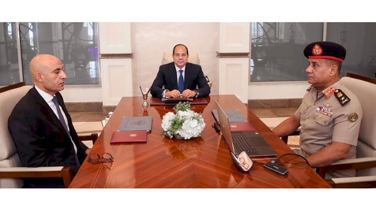 الرئيس السيسي:المعلم ركيزة أساسية للمنظومة التعليمية