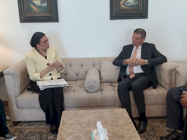 "فاروق وياسمين"يبحثان تأثير التغيرات المناخية علي صغار المزارعين