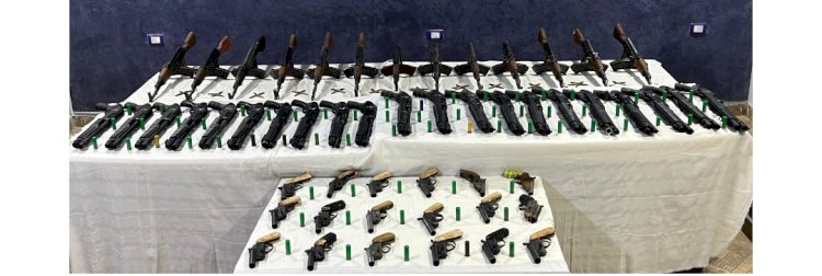 القبض علي اخطر تجار المخدرات والاسلحة بثلاثة محافظات