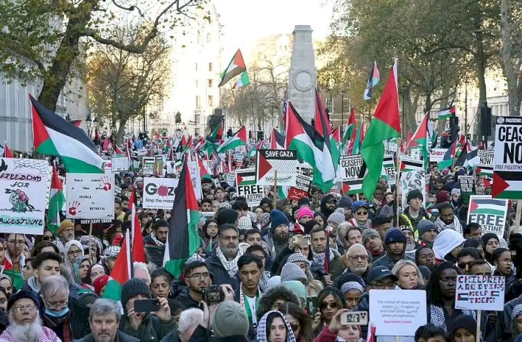 في استطلاع للرأي : غالبية الإسرائيليين يؤيدون صفقة فورية لتحرير الرهائن وإنهاء الحرب مع حماس