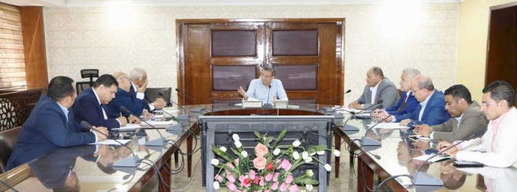 "فاروق"يبحث النهوض بانتاج الالبان