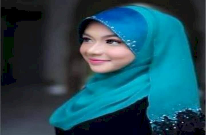 رجوه .. شعر إيمان العطيفي