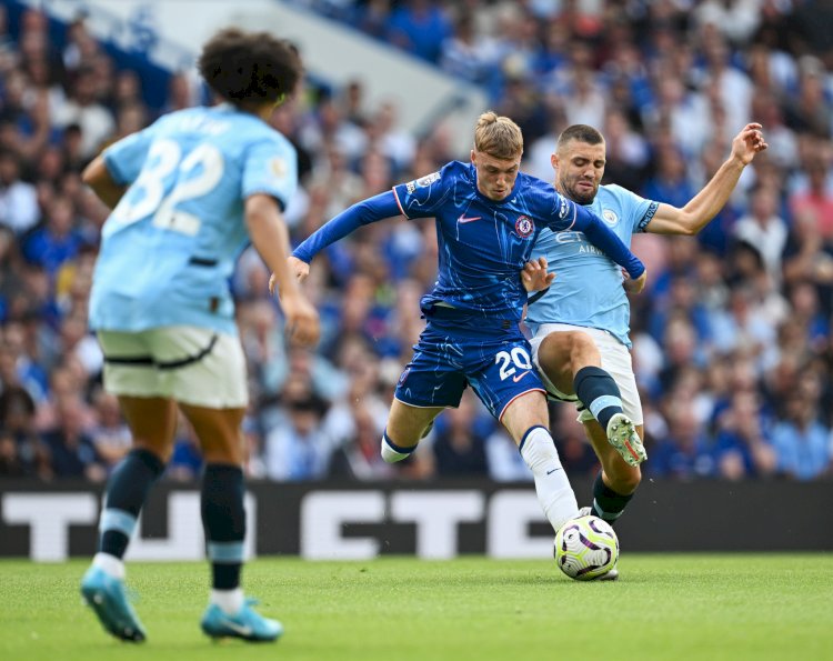 مانشستر سيتي يفتتح مبارياته في البريميرليج بالفوز على تشيلسى في معقله