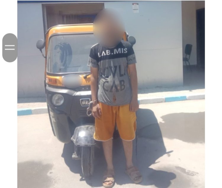 ضبط سائق توك توك لقيامة بالتحرش بفتاة بالقاهرة