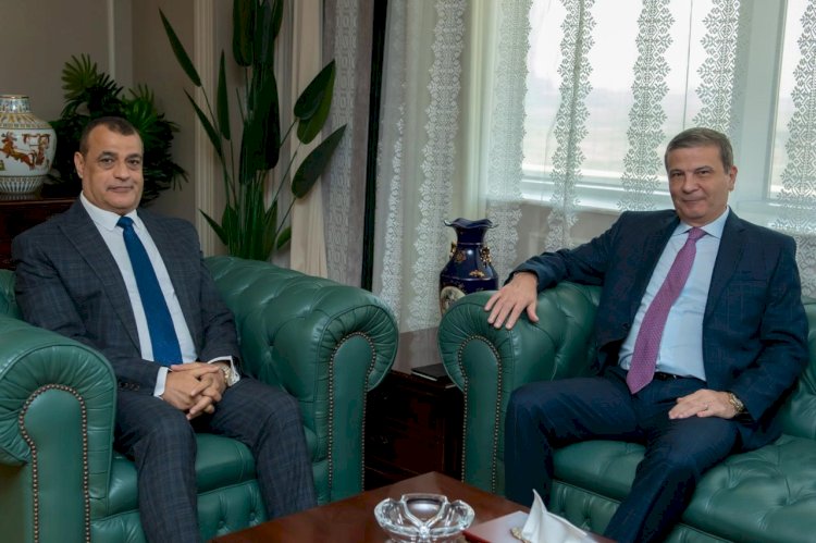 وزيرا الزراعة والانتاج الحربي يبحثان تطوير حديقتي الحيوان والاورمان