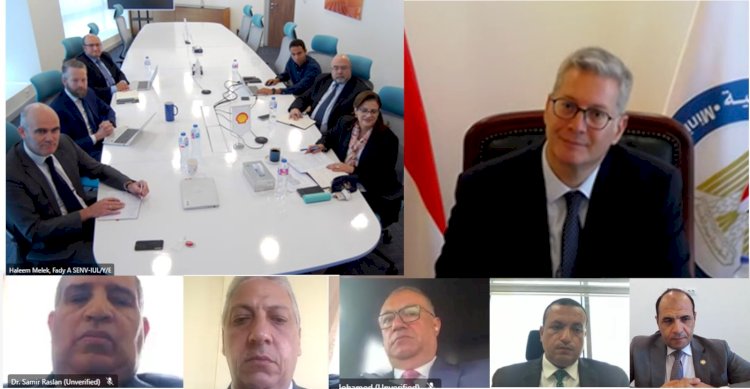 بدوي والجابري بحثا مناطق امتياز شل بالقاهرة