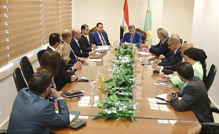 وزير الزراعة يجتمع مع اعضاء الغرفة التجارية الالمانية