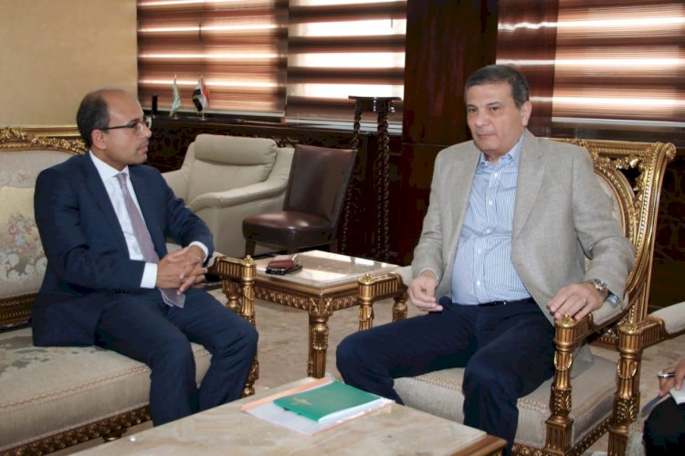 فاروق يلتقي قنصل مصر العام في بورسودان لبحث التعاون المشترك