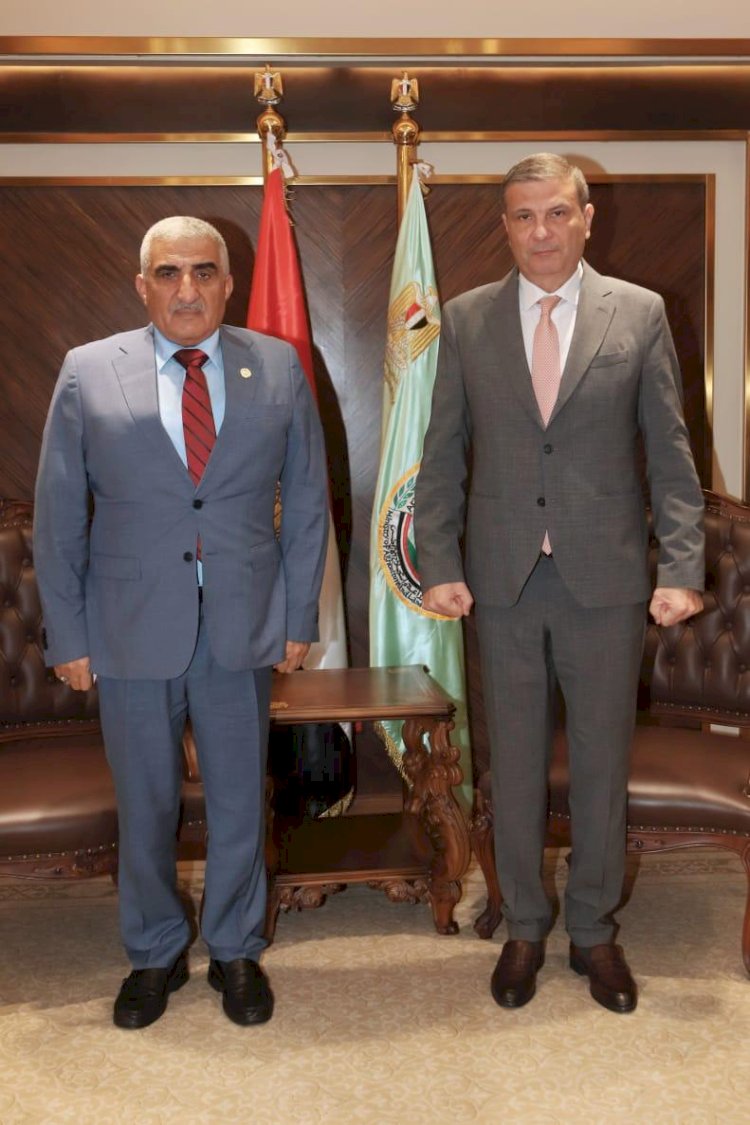 فاروق يبحث مع مدير اكساد العلاقات المشتركة