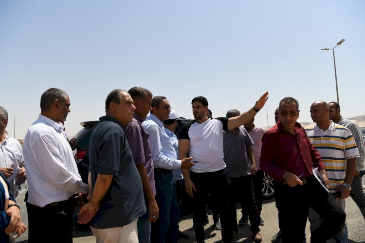 للوقوف علي نسب تنفيذ المرافق.. محافظ قنا يتفقد المنطقة الصناعية بنجع حمادي