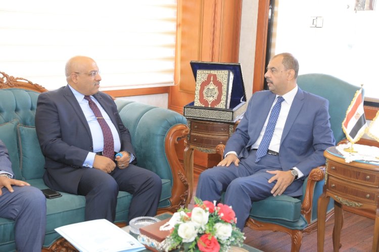 سراج وجعفر يناقشان فرص الاستثمار بسوهاج