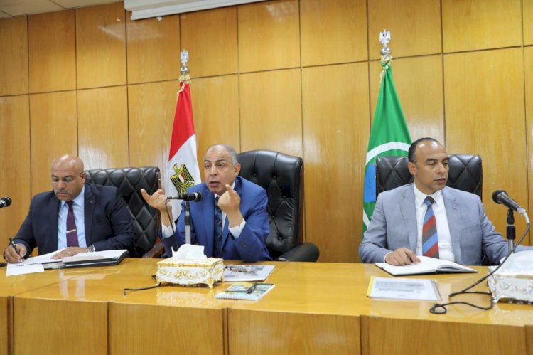 محافظ المنيا يطرح فرصاً استثمارية واعدة مع وفد الهيئة العامة للاستثمار