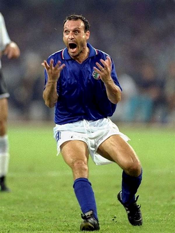 رحيل هداف كاس العالم 1990