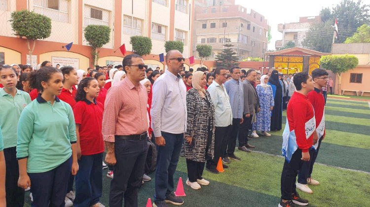 انتظام طلاب مدارس محافظة المنوفية في بداية العام الدراسي