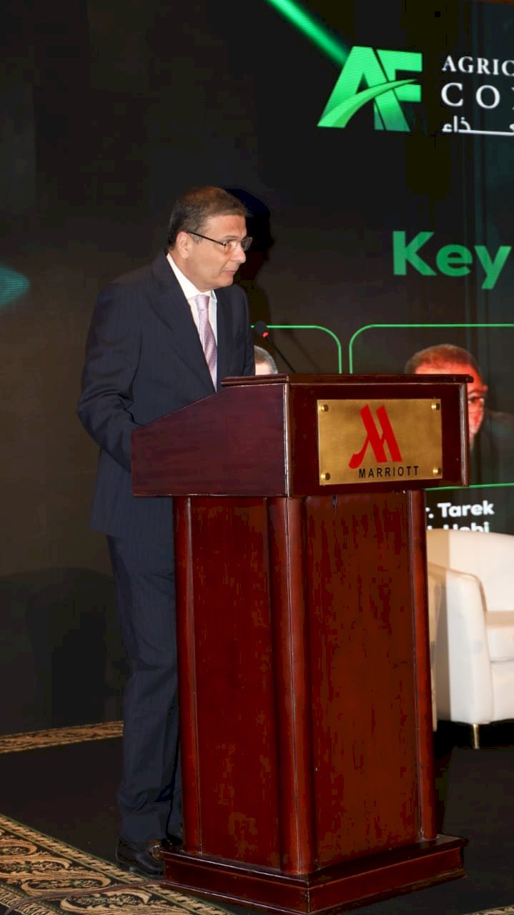 فاروق يستعرض استراتيجية الزراعة لتحقيق الامن الغذائي