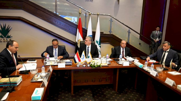 بدوي خلال رئاسته لجمعية بتروجاس يشدد علي توفير الغاز للسوق المصري