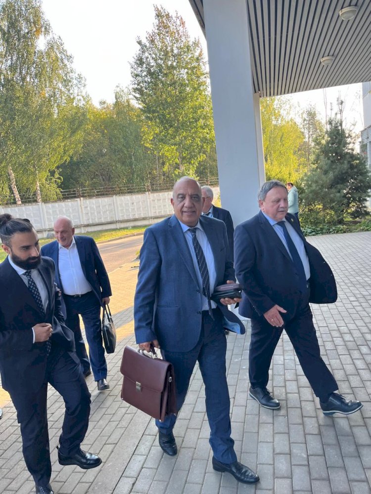 "عصمت" يزور" ليننجراد" المرجعية لمحطة الضبعة النووية