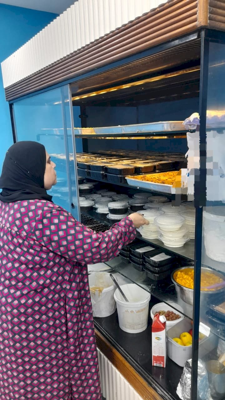 تحرير15 محضرا والتحفظ على مواد غذائية منتهية الصلاحية في حملة ببني سويف