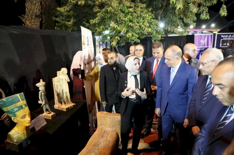 بشعار السياحة والسلام :المنيا تحتفل باليوم العالمي للسياحة على كورنيش النيل