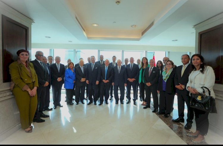 الاهلي المصري يكرم "عكاشة"واعضاء مجلس الادارة