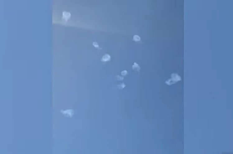 صواريخ حزب الله تضرب حيفا ومليون مواطن إسرائيلي في المخابيء