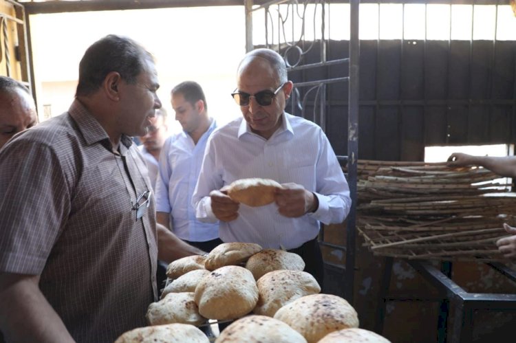 ضبط 98 مخالفة تموينية خلال حملات تفتيشية على المحال التجارية فى 3 مراكز بالمنيا