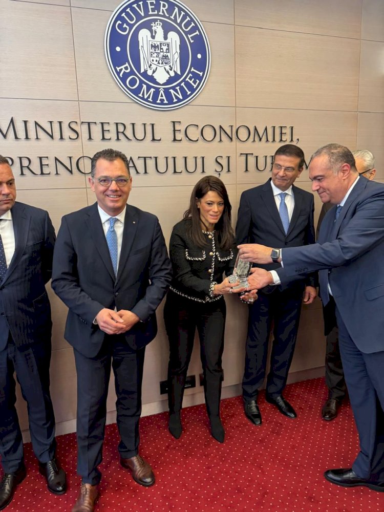 رئيس المصرية القابضة للغازات يشارك في اجتماعات اللجنة المصرية الرومانية