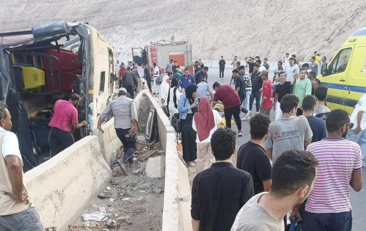 القصة الكاملة لوفاة 8 طلاب وإصابة 25 في كارثة أتوبيس جامعة الجلالة