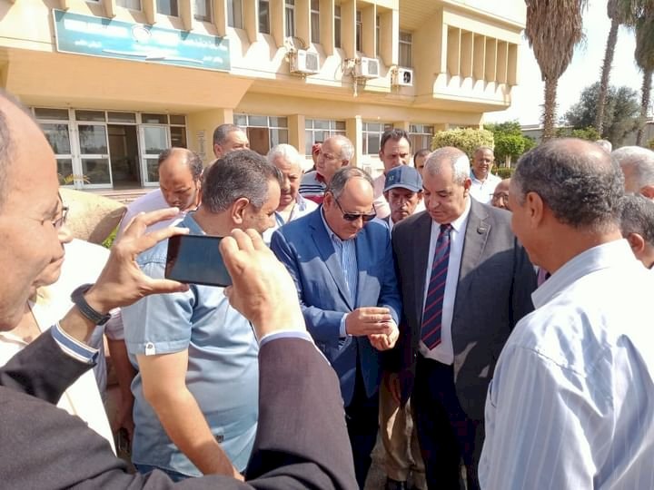 رئيسا البحوث الزراعية والخدمات والمتابعة يتفقدان محطة بحوث الجميزة