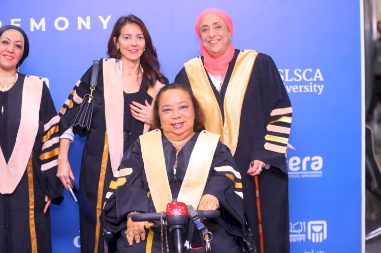 التضامن تشارك مؤسسة بصيرة وجامعة اسلسكا الحاصلين علي دبلوم الدراسات العليا للمكفوفين