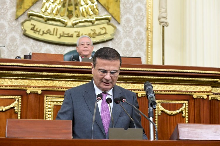 فاروق يستعرض الخدمات المقدمة للفلاح امام النواب