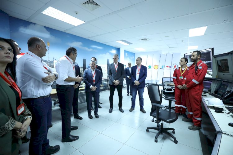 وزيرا البترول المصري والطاقة القبرصي وسفيرة قبرص يتفقدون مواقع انتاج الغاز بادكو