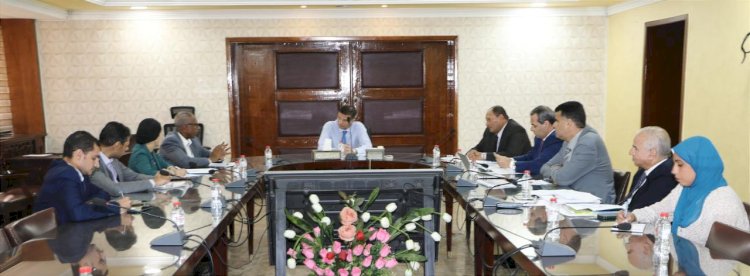 وزير الزراعة يبحث مع الا يفاد نتائج البعثة الاشرافية لمشروع الاستثمارات الزراعية