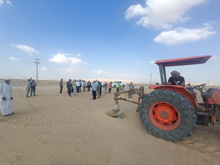 معدات قطاع الزراعة الالية في خدمة منتفعي التجمعات الزراعية بسيناء