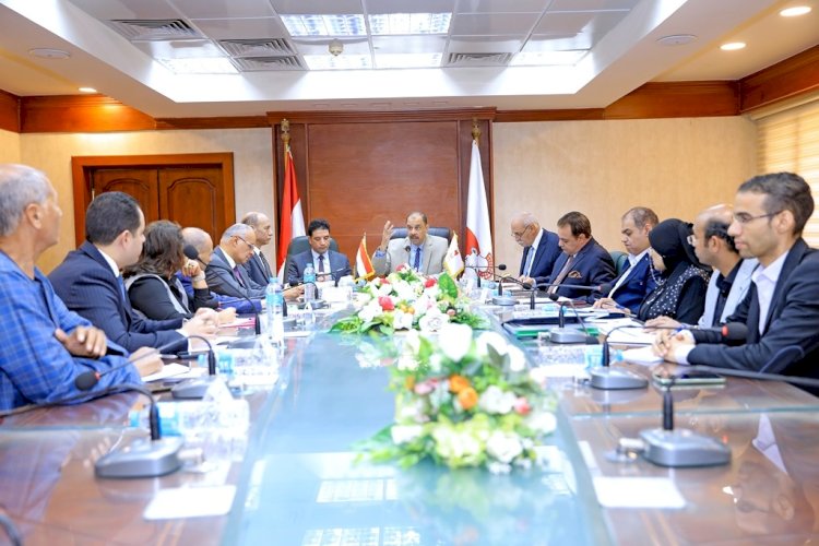 "سراج" يعقد اجتماع مع اعضاء مجلس الشيوخ لمناقشة الثضايا التي تهم المواطنين