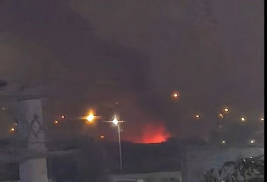 ٣ انفجارات مدوية تهز طهران . . هل بدأ الهجوم الإسرائيلي ؟