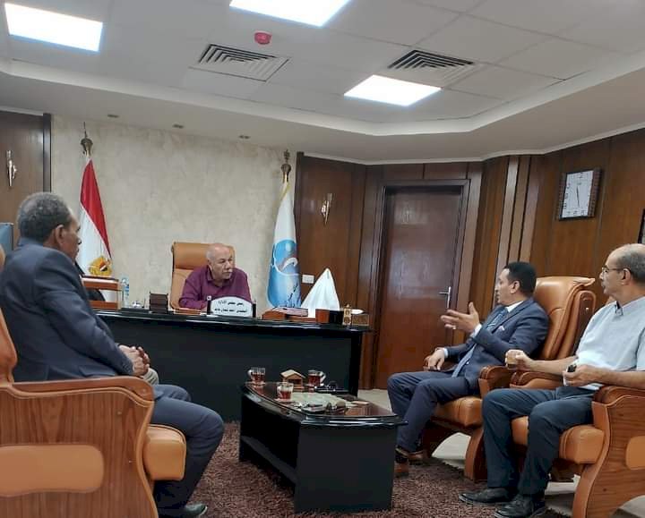 حزب تحيا مصر بالبحر الأحمر يتواصل مع المسؤولين لأنهاء مطالب المواطنين