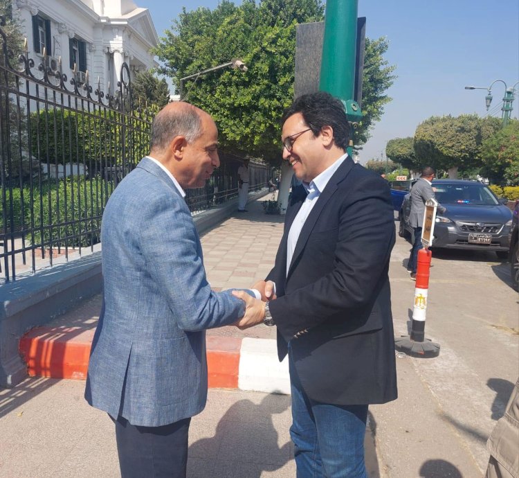 محافظ المنيا يستقبل وزير الثقافة ويتفقدان أعمال تجديد ورفع كفاءة مسرح قصر الثقافة