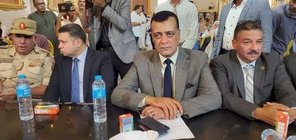 تكريم الدكتور /محمد السيد عبدالله وكيل وزارة التربية والتعليم بقنا